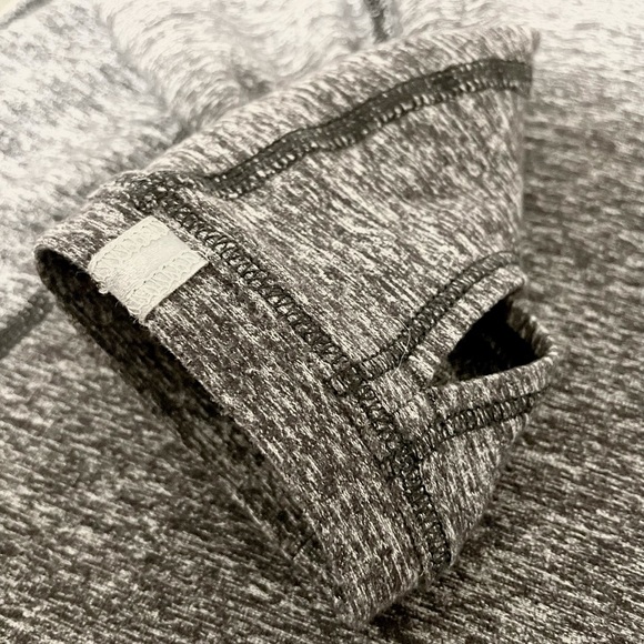 Lululemon long sleeve runner shirt with thumb holes and hidden key pocket - Picture 2 of 5